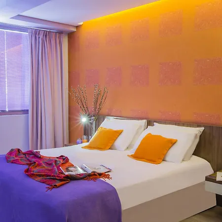 Novus 4* Ateny